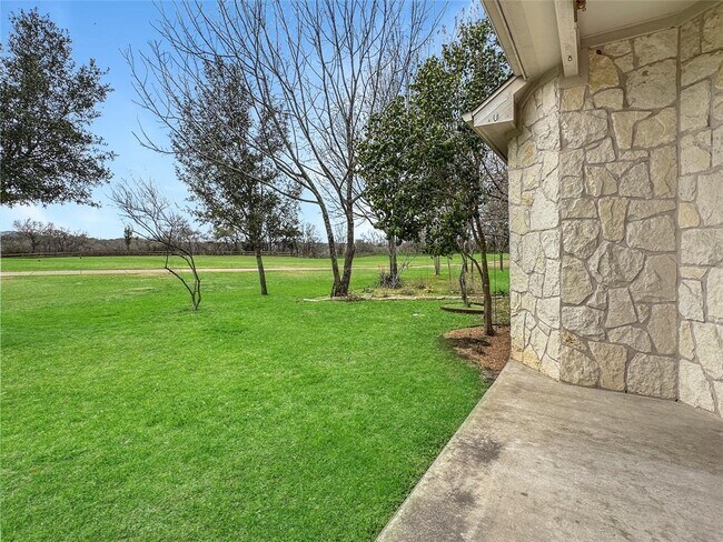 Building Photo - 11032 River Plantation Dr