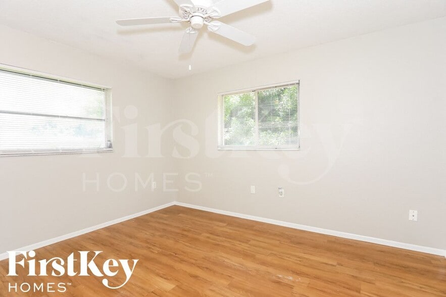 Building Photo - 964 Roseway Terrace NW