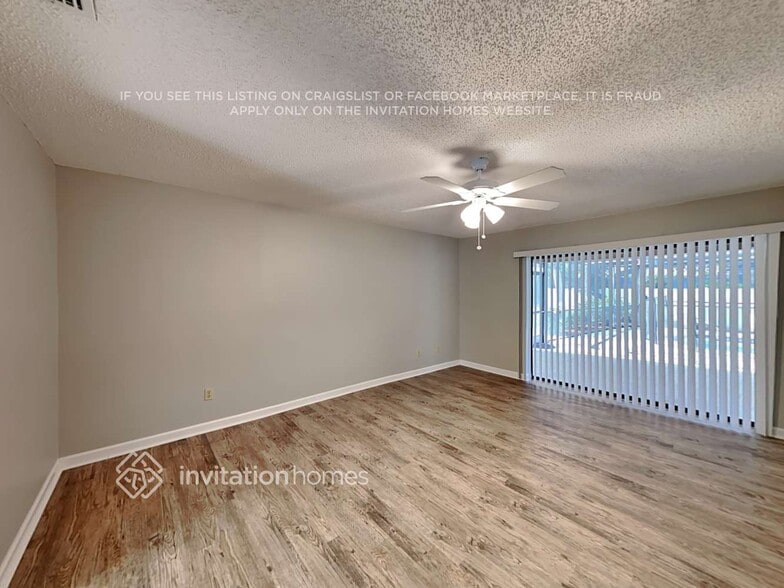 Building Photo - 9212 Regents Park Dr