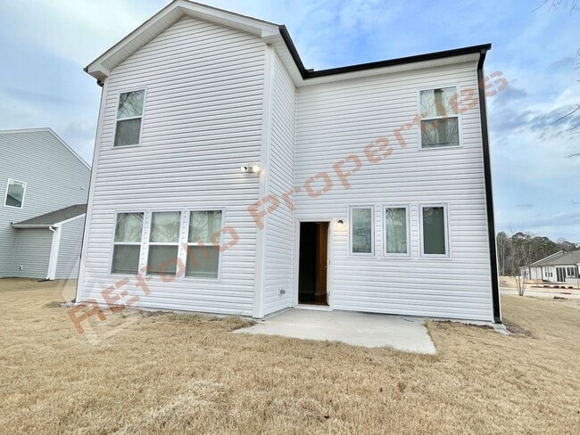 Building Photo - Gorgeous 4 Bedroom, 2.5 Bath House with Office + Loft in Arlington Meadows, Fuquay Varina, April 7!