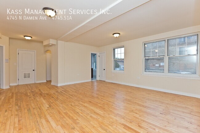 Building Photo - 4745 N Damen Ave