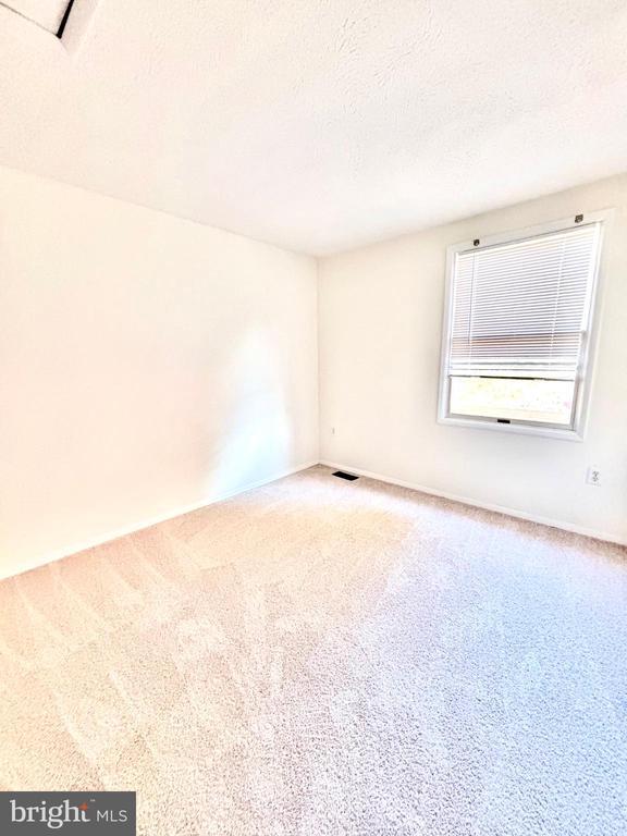 Building Photo - 6226 Hillside Rd