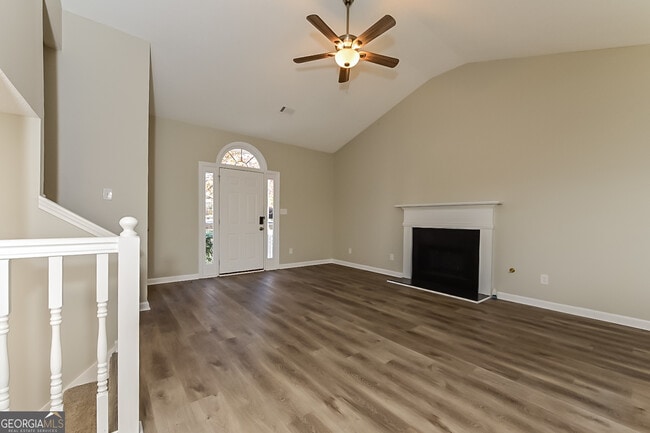Building Photo - 3447 Oak Leaf Ct