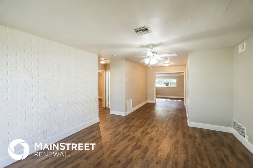 Building Photo - 5801 Royal Palm Blvd