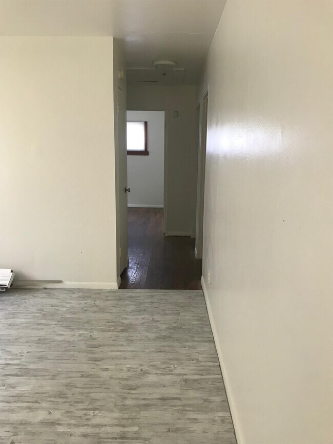 Building Photo - 10119 Tamworth Dr