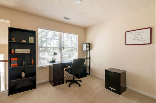 Office/Third Bedroom - 10625 Prairie Ridge Ln