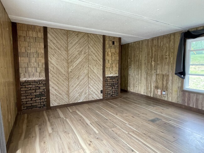 Building Photo - 57 Henry Dr