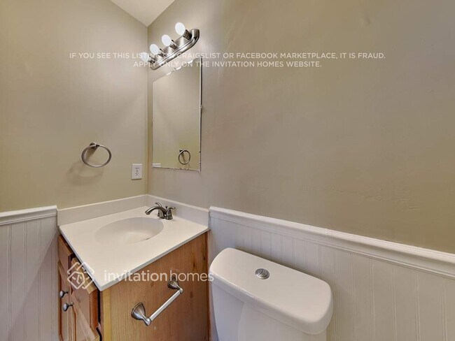 Building Photo - 5882 Culloden Ct