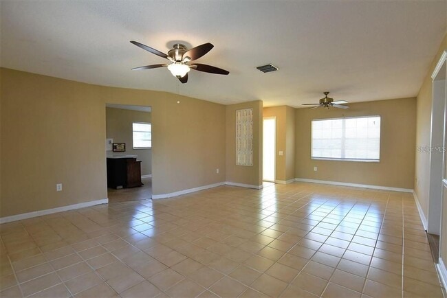 Building Photo - 7129 Turquoise Ln