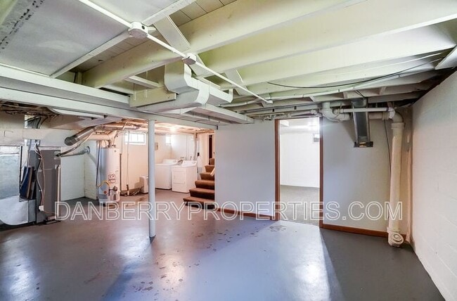 Building Photo - 919 Brookley Blvd