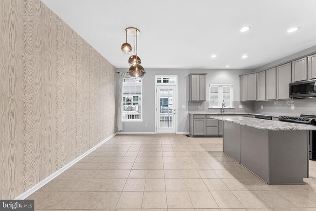 Building Photo - 7015 Trek Way