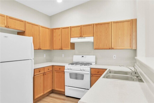 Building Photo - UPDATED 2 BED 2 BATH CONDO IN SOUTH ARLING...