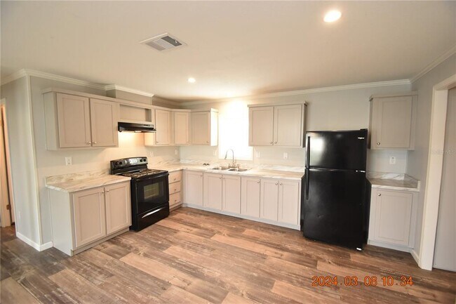 Building Photo - 37746 Daughtery Rd