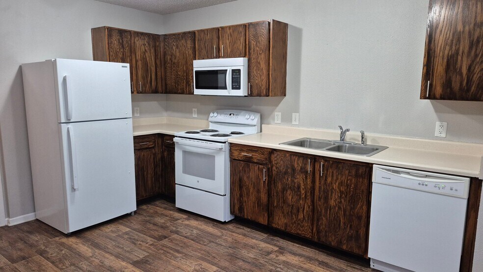 Building Photo - 8030 Cork Bend Ln