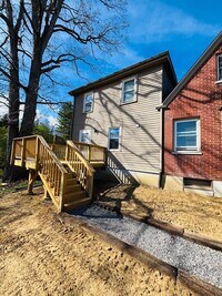 Building Photo - 1470 Roanoke St