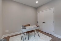 Building Photo - 1952 Bryn Mawr Ave