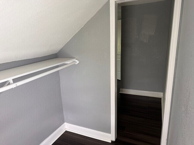 Building Photo - 3636 The Paseo