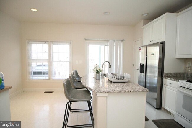 Building Photo - 326 Casey Ln