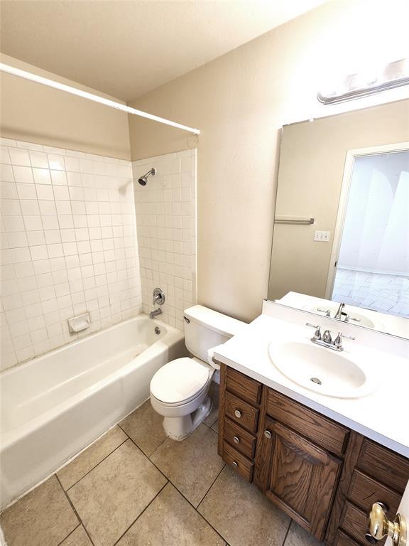 Building Photo - 8811 Clearbrook Trail