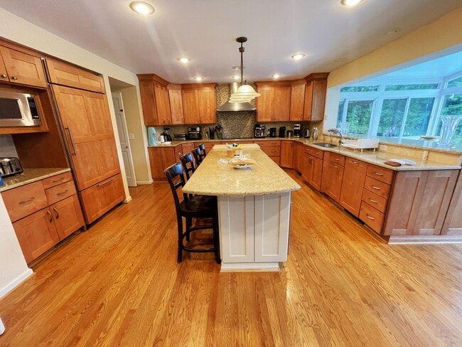 Building Photo - 13209 Lantern Hollow Dr