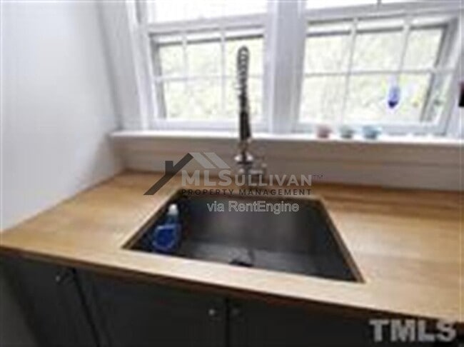 Building Photo - 510 N Greensboro St