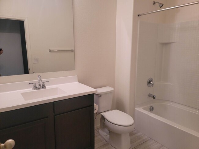 Building Photo - 3 bedroom cul-de-sac home in the Villago Community!