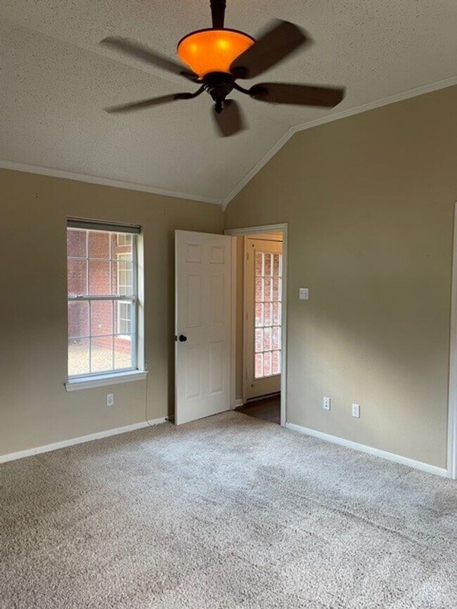 Building Photo - Available Now! No Pets! Beautiful 4 bed/2....