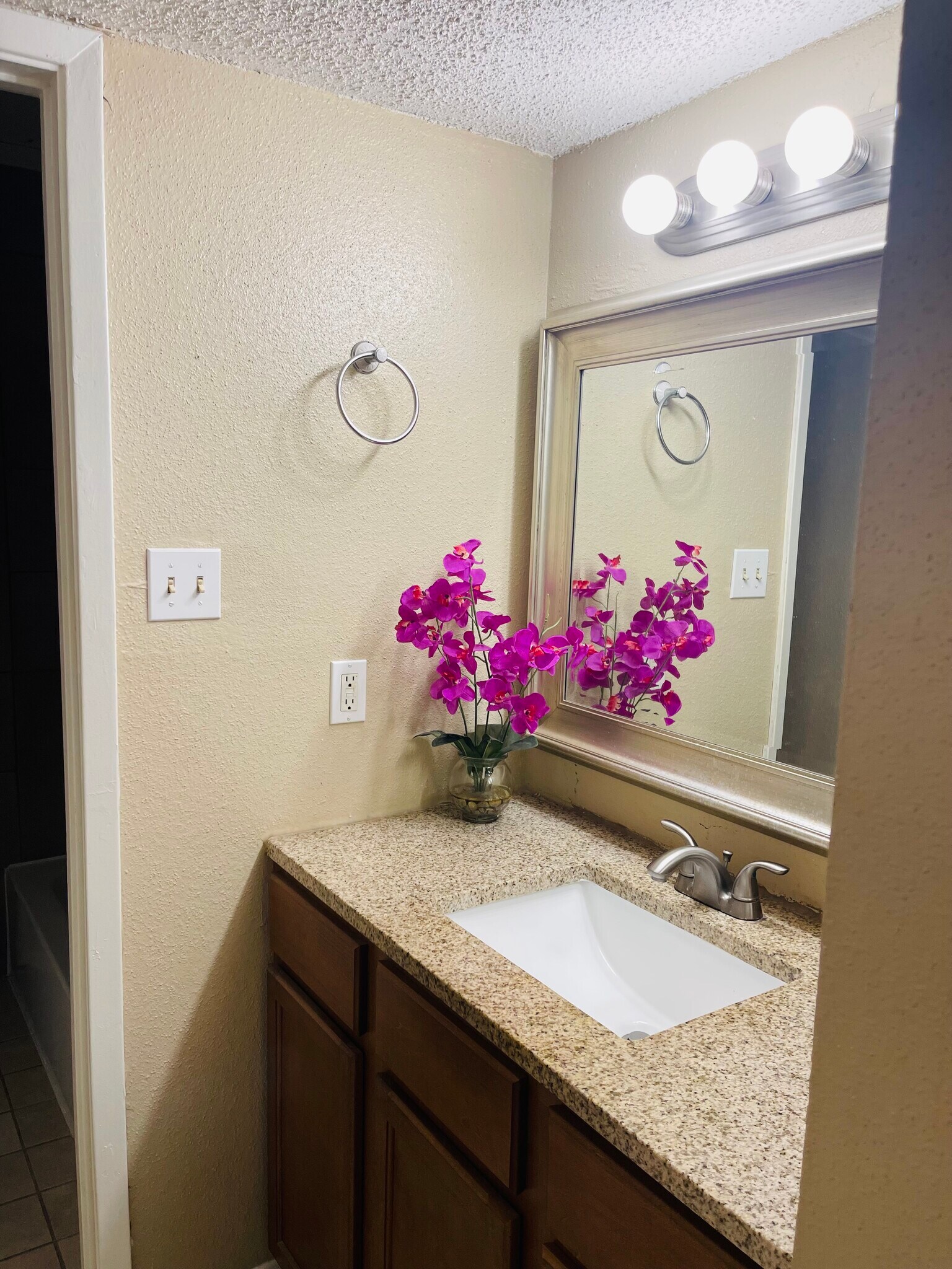 Building Photo - 1500 Bay Area Blvd