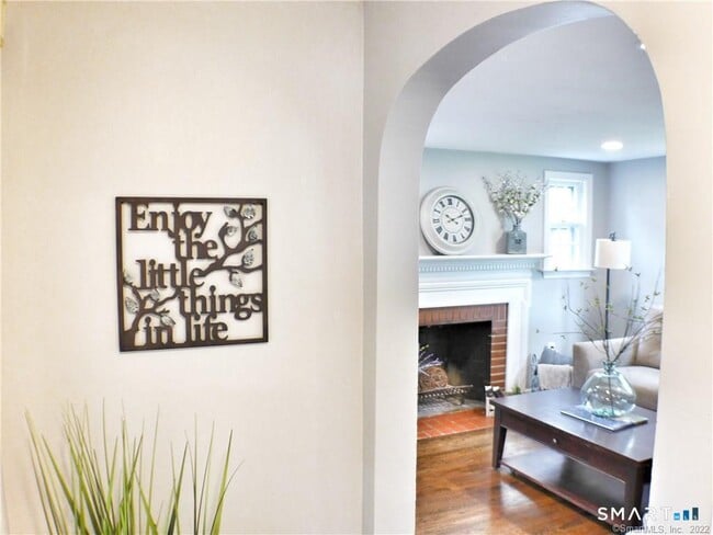 Building Photo - 70 Whitney Rd