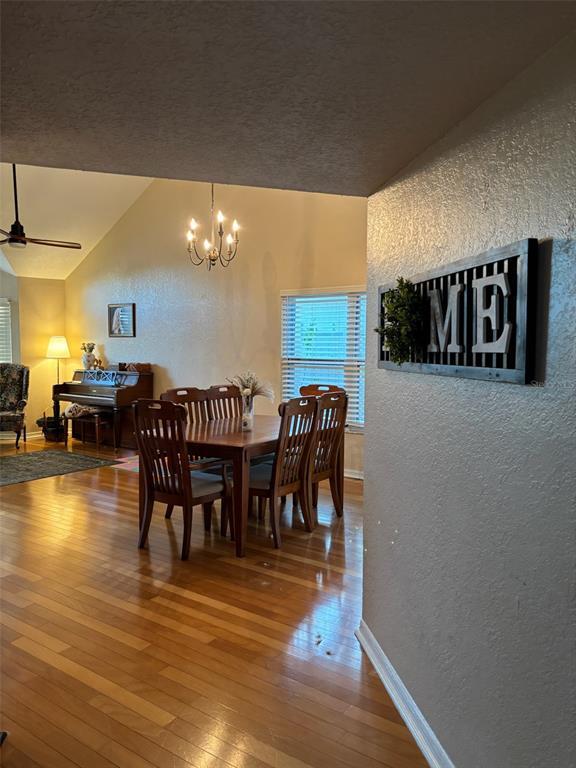 Building Photo - 3031 Pine Forest Dr