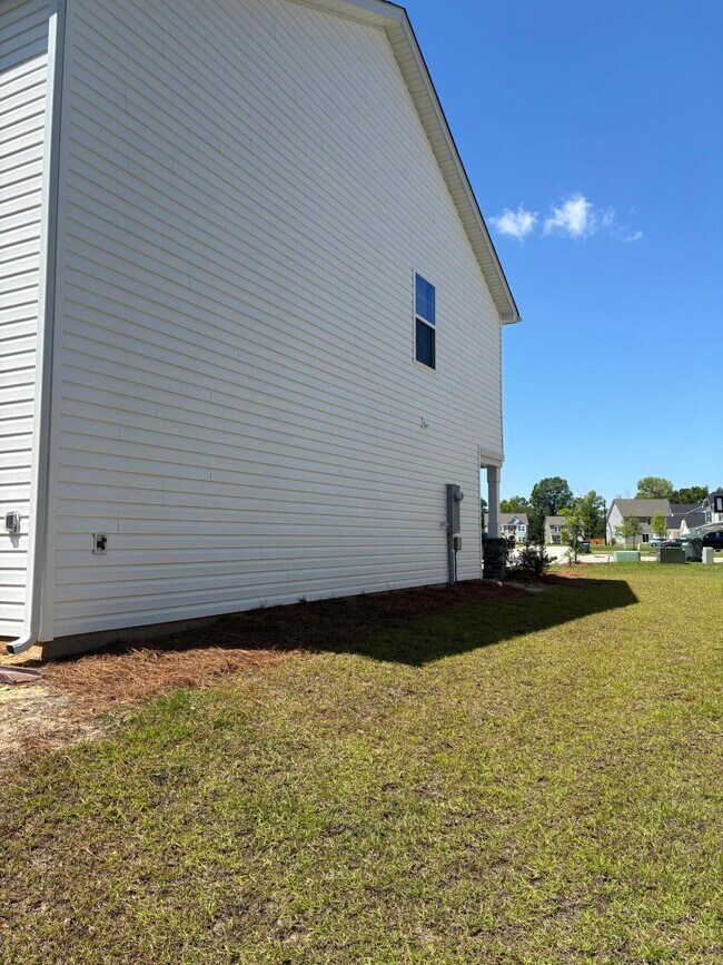 Building Photo - 1848 Lacebark Dr