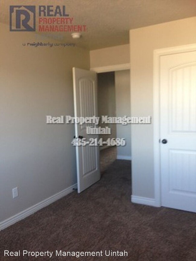 Building Photo - 3 br, 2.5 bath House - 431 E Red Fox Lane