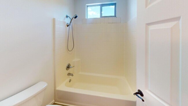 Building Photo - For Rent: "Casita de Colina" – Peaceful Li...