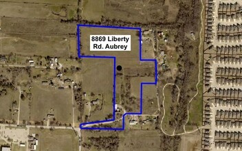 Building Photo - Charming 3 Bed 2 Bath - 18+ Acre Lot!