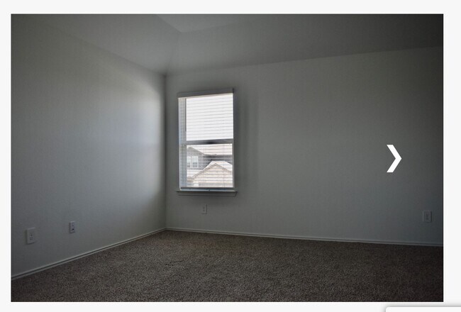 Building Photo - 1811 Legacy Hills Dr