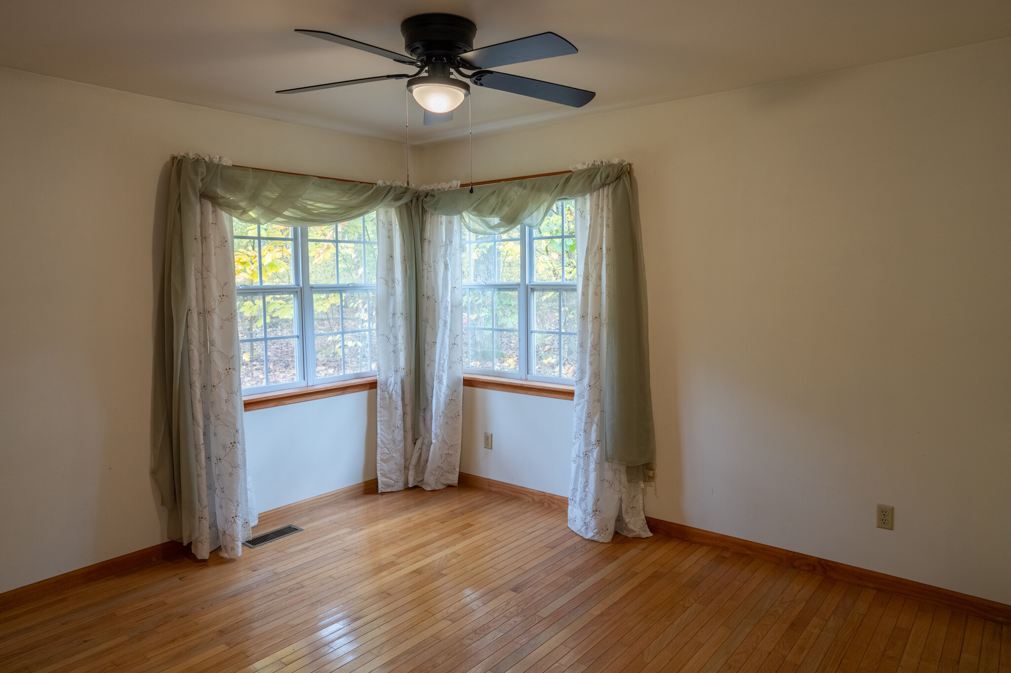 Bedroom 1 - 1077 Keener Rd