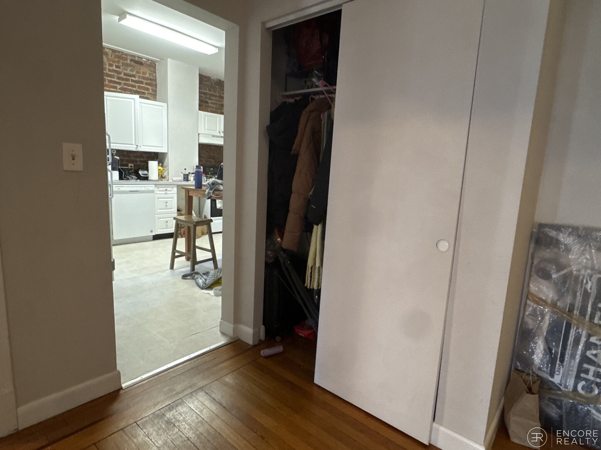 Building Photo - 11 Stearns Rd