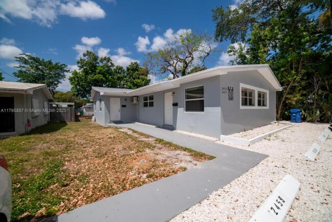 Primary Photo - 2 bedroom in Miami FL 33160