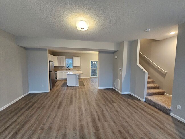 Building Photo - SIERRA TANGO CREEK RIDGE, LLC