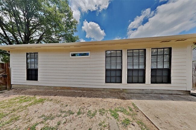 Building Photo - 5102 Dobbin Springs Ln