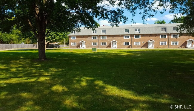 Complex View - 250 S Durkin Dr