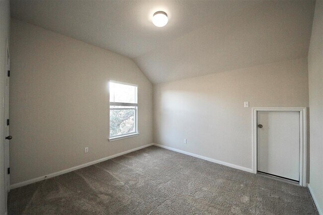 Building Photo - 11401 Barbrook Cove