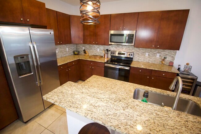 Building Photo - 4616 Tara Cove Way