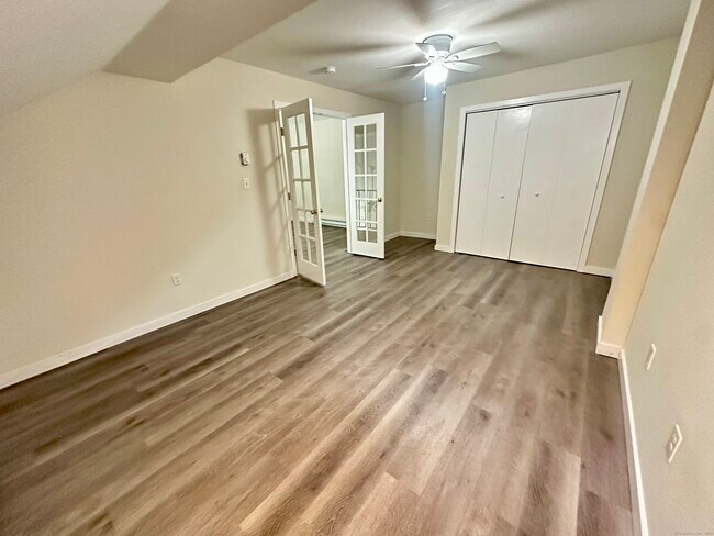 Building Photo - 3699 Broadbridge Ave