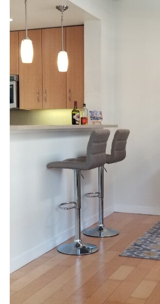 Kitchen bar - 1511 Jefferson St