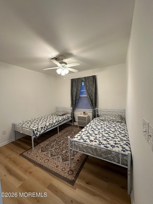 Building Photo - 61 E 5th St