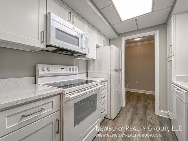 Building Photo - 530 N Main St