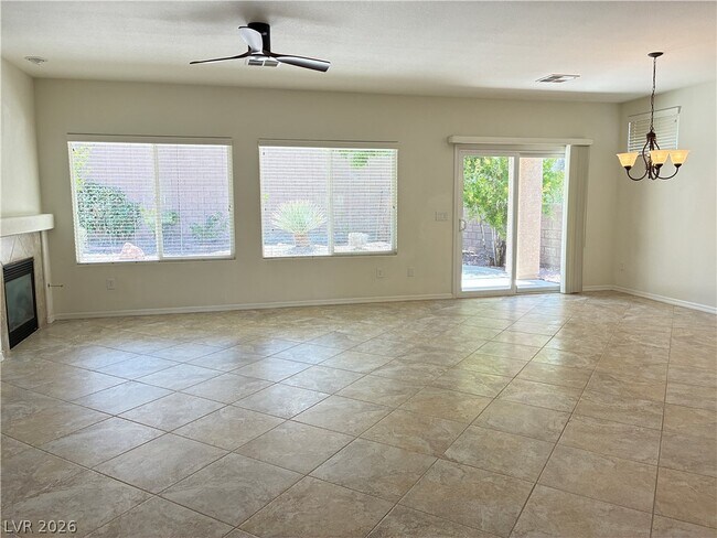 Building Photo - 2237 Canyonville Dr