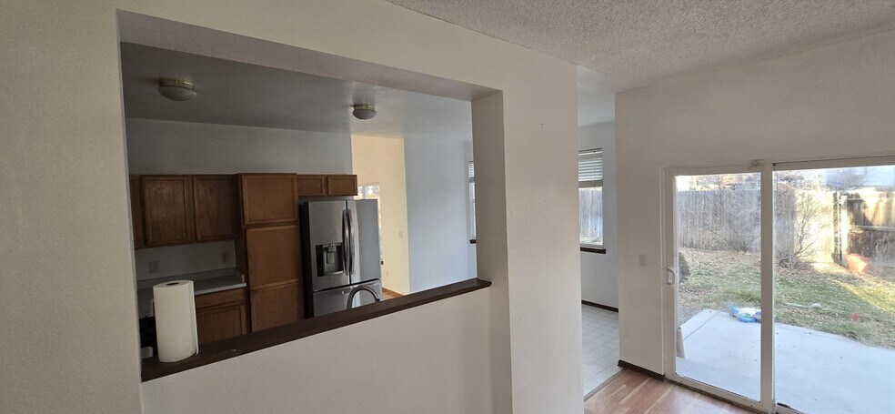 Building Photo - 2110 S Uravan St