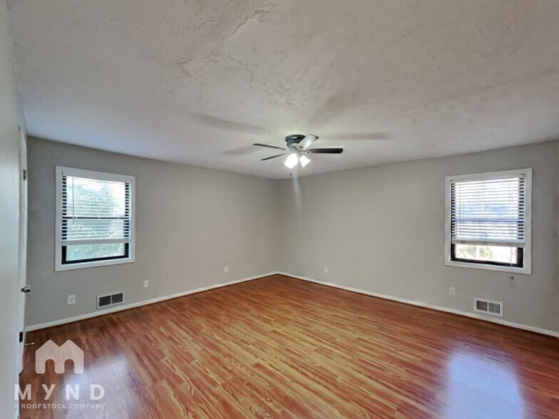 Building Photo - 1253 Blazing Ridge W SW